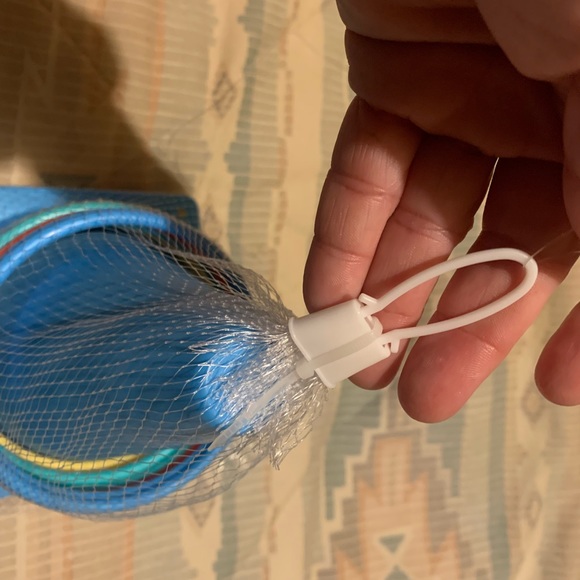 NWT RING TOSS GAME - Picture 3 of 4